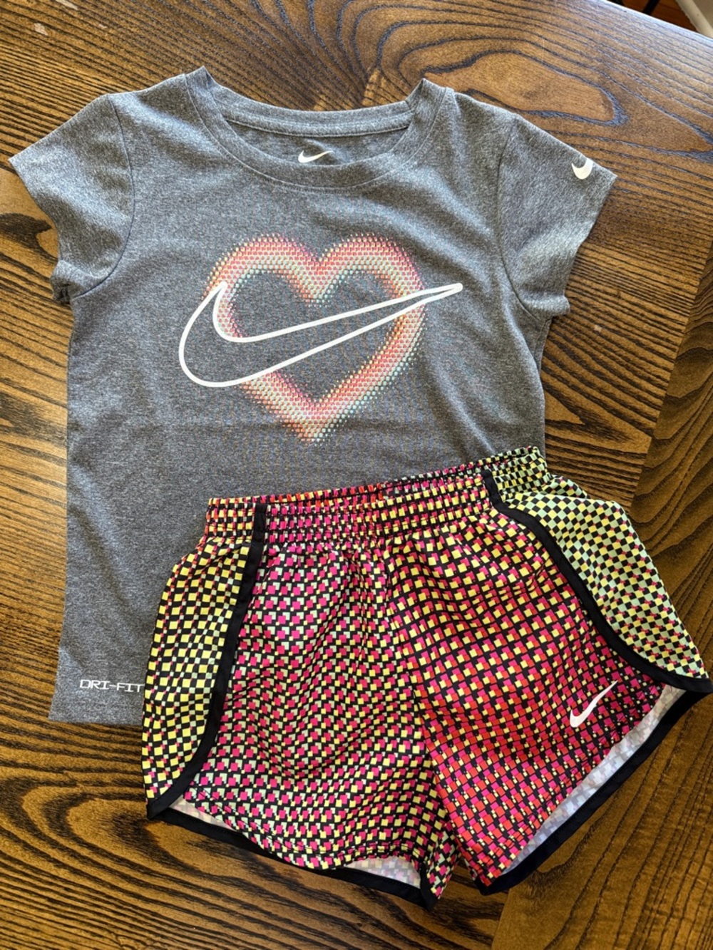 Girls Nike Set
